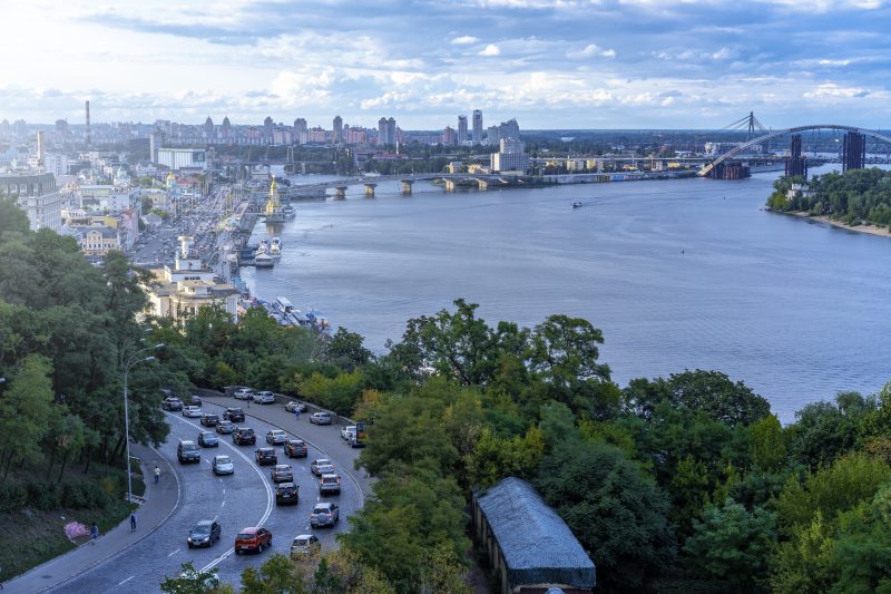 oleksandrpidvalnyi-river-6824576-800x533