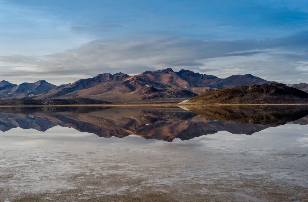 A new experiment reveals how CO₂ behaves when stored underground